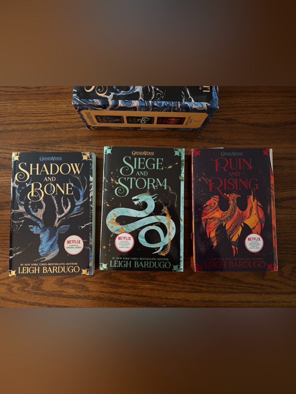 Shadow and Bone Box Set & King of Scars